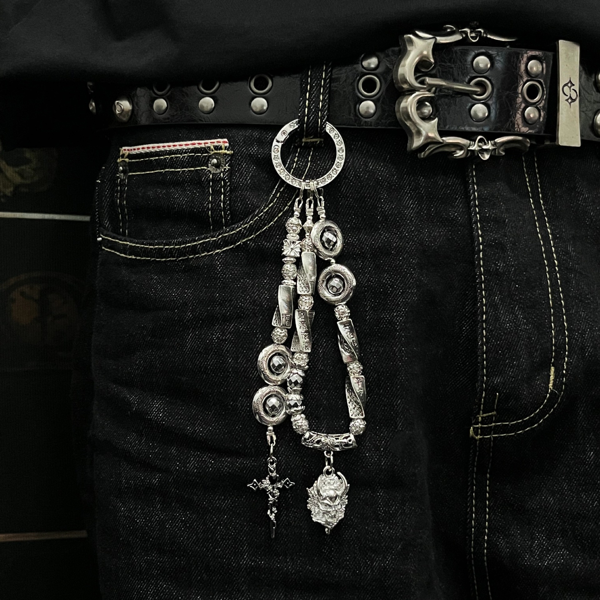 Black plated short chain rose  - Vintage Fashion Ornaments review and price