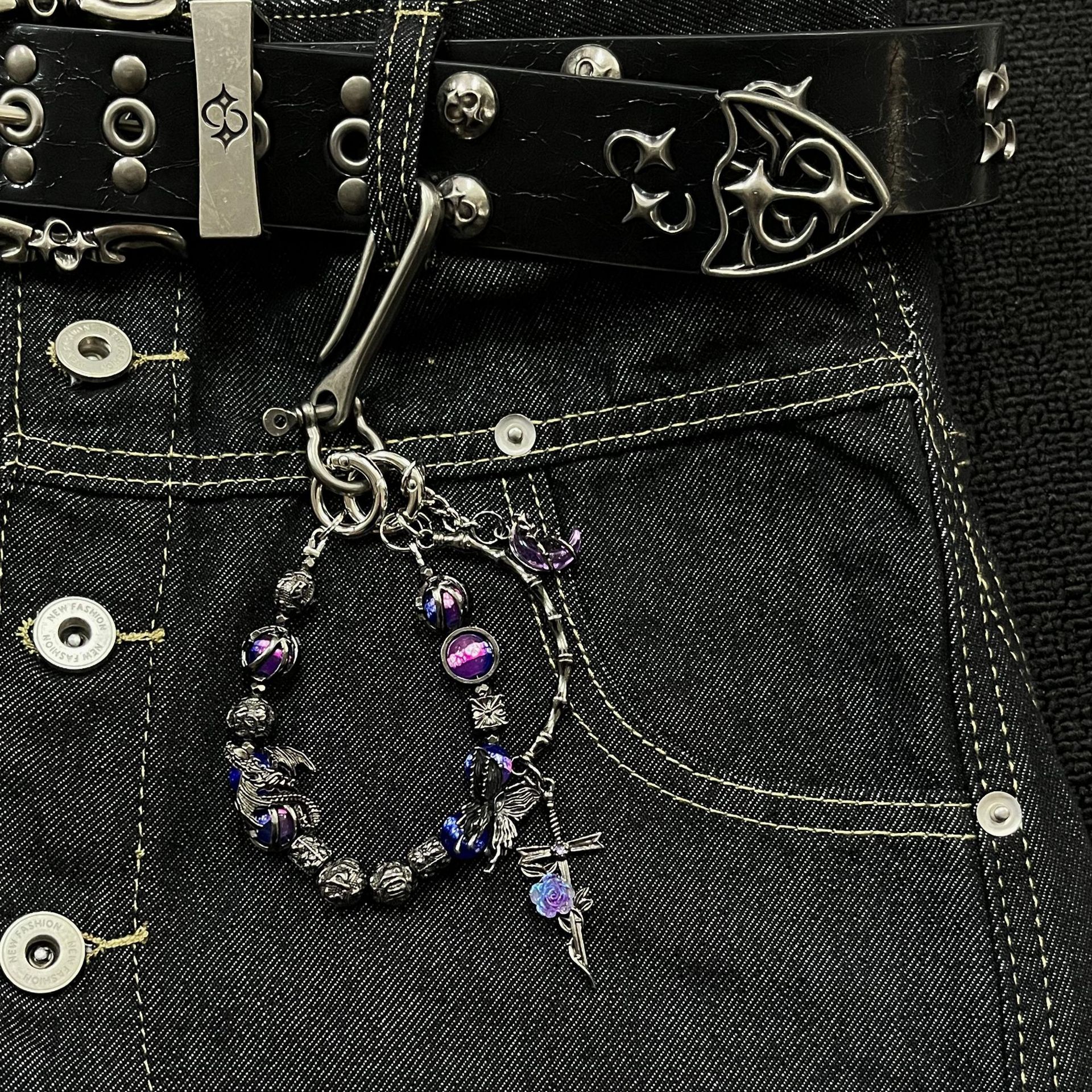 Black plated short chain rose  - Vintage Fashion Ornaments review and price