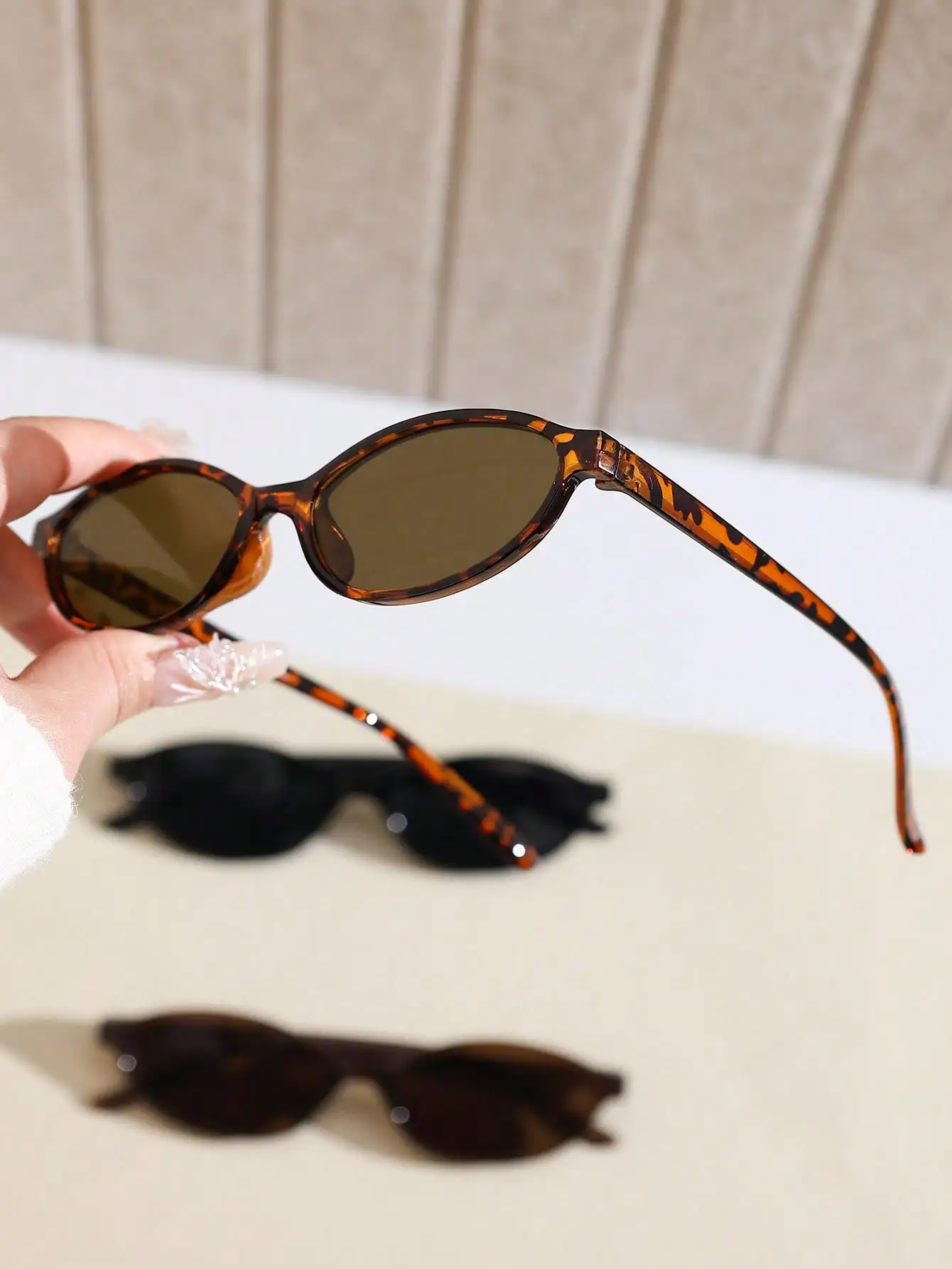1 Pair Retro Geometric Full Fr - Vintage Fashion Retro Outfit review and price