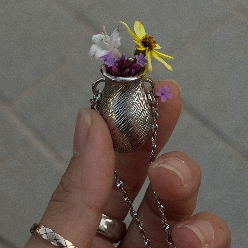 New Flower Bouquet Necklace We - Vintage Fashion Sketches review and price